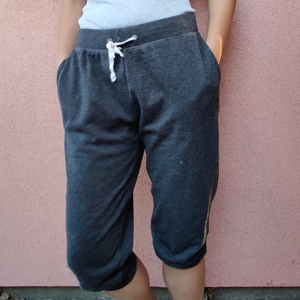 🚭 Champion Gear dark grey french terry jogger capris